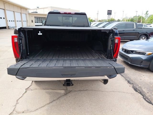 New 2025 GMC Sierra 2500 SLT w/ SLT Premium Package AWD/4WD image 36