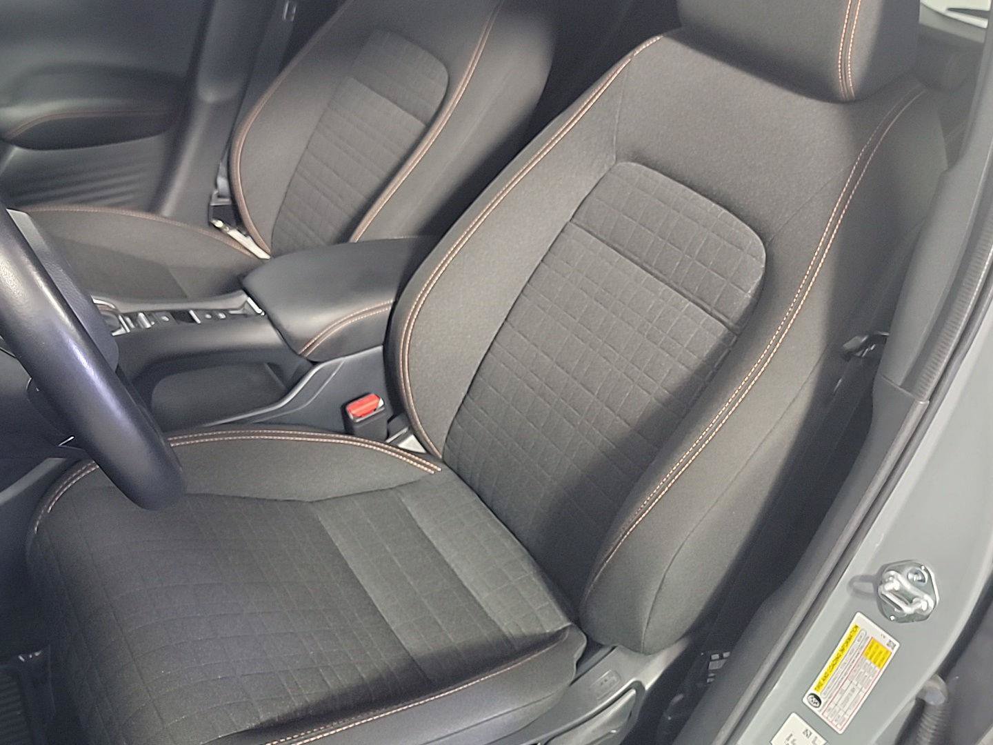Certified 2025 Honda HR-V Sport image 18