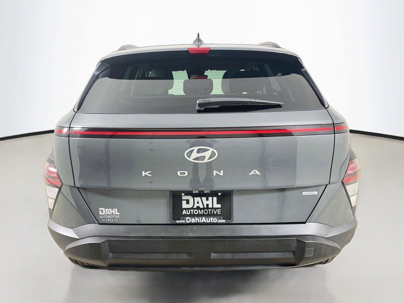 Used 2025 Hyundai Kona SEL AWD/4WD image 12