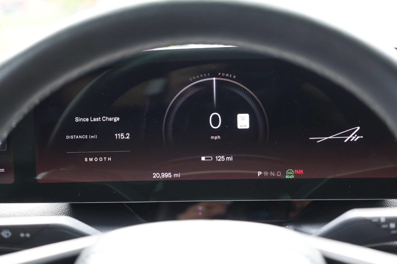 Used 2023 Lucid Air Touring image 18