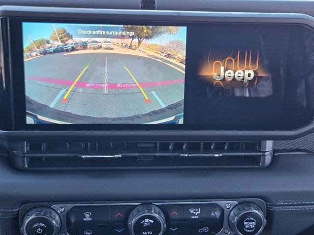 Used 2024 Jeep Wrangler Unlimited Rubicon image 16