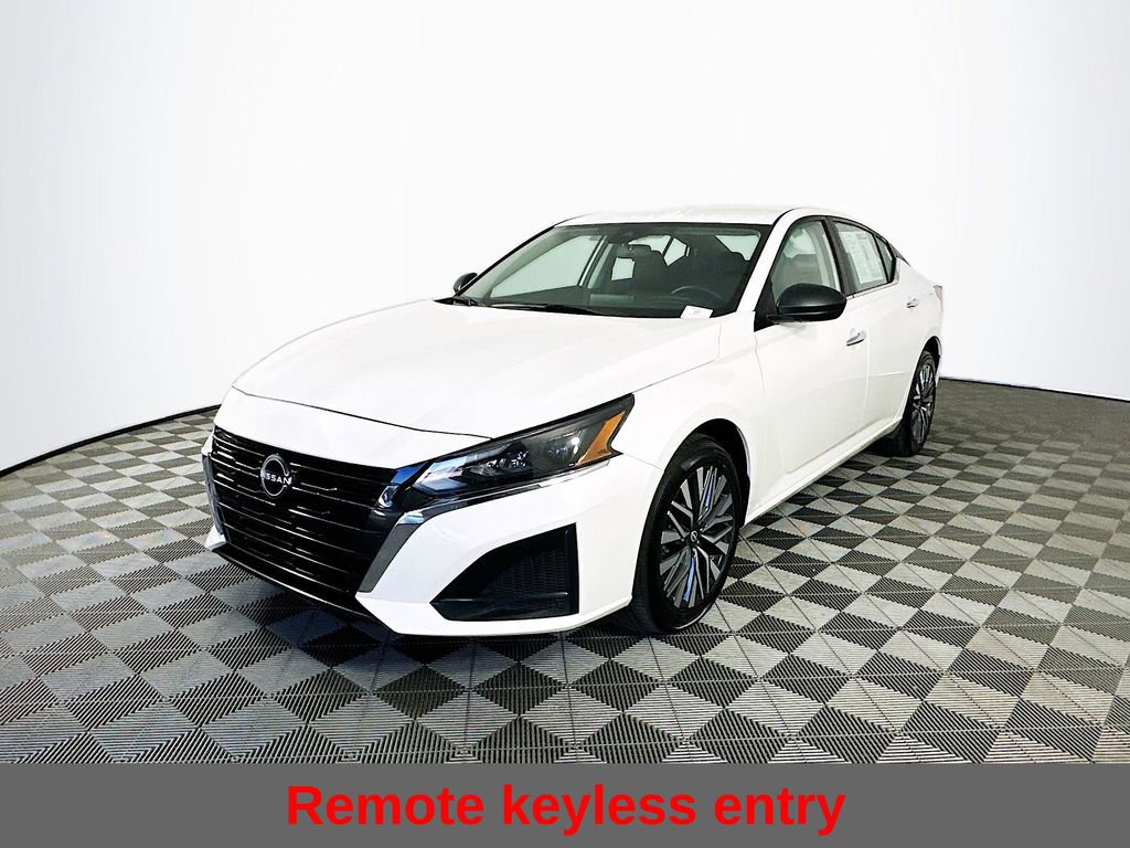 Certified 2024 Nissan Altima 2.5 SV image 6