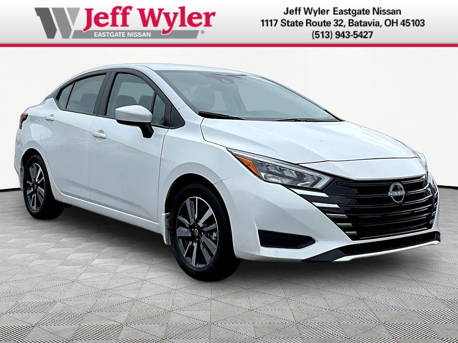 New 2025 Nissan Versa SV w/ Trunk Package FWD image 3