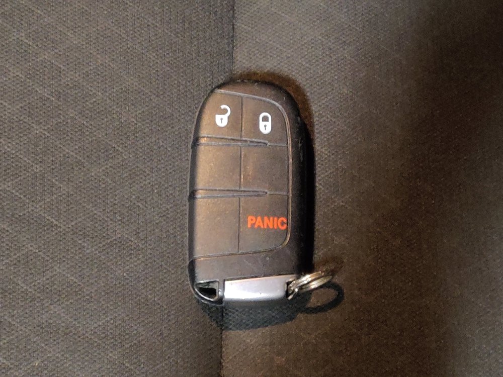 Used 2021 Jeep Grand Cherokee Laredo RWD image 32