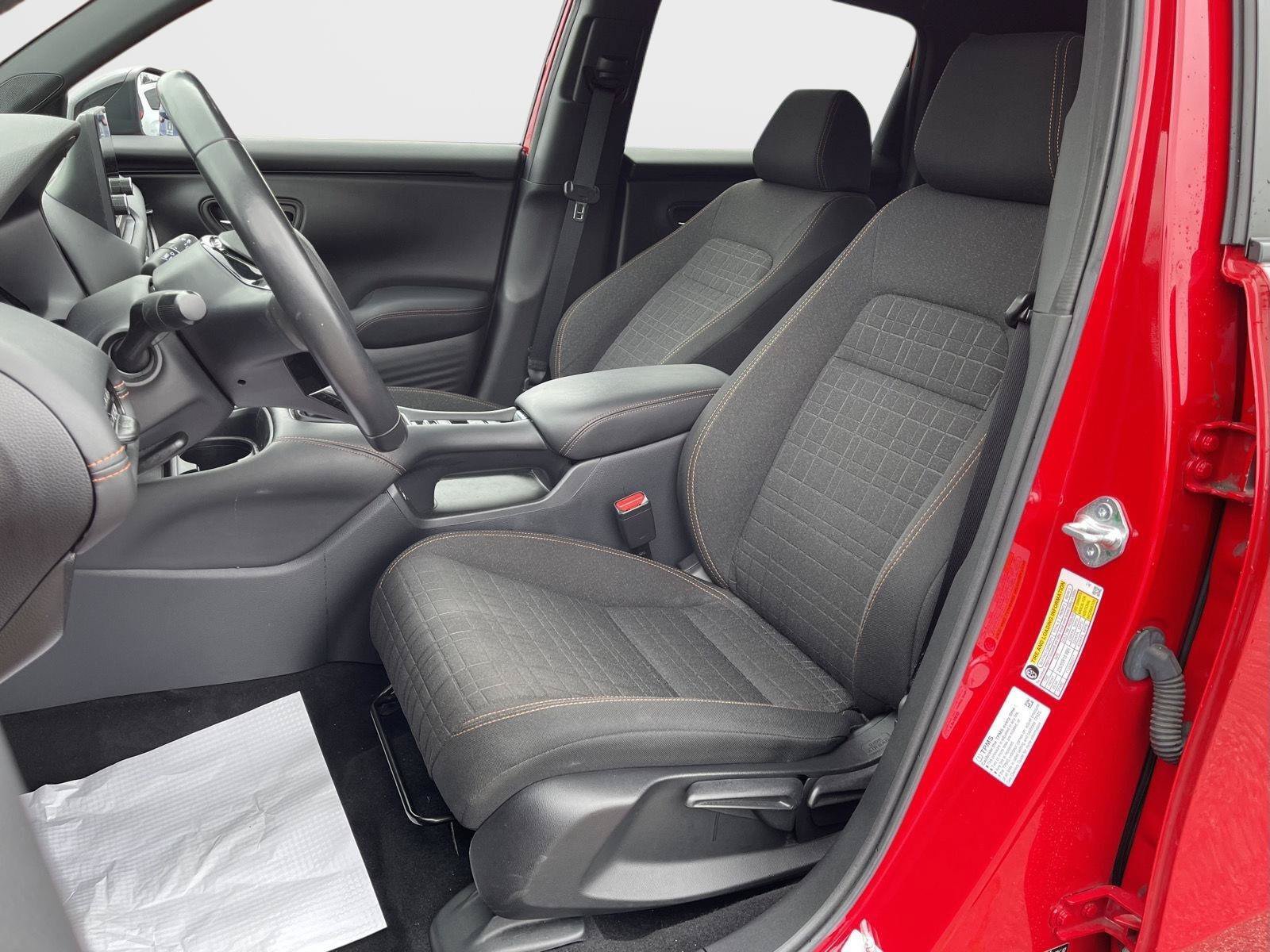 Used 2023 Honda HR-V Sport image 13