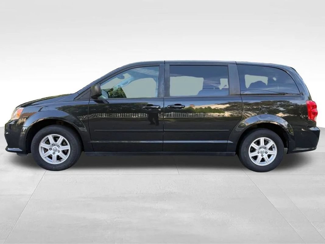 Used 2013 Dodge Grand Caravan SE FWD image 2