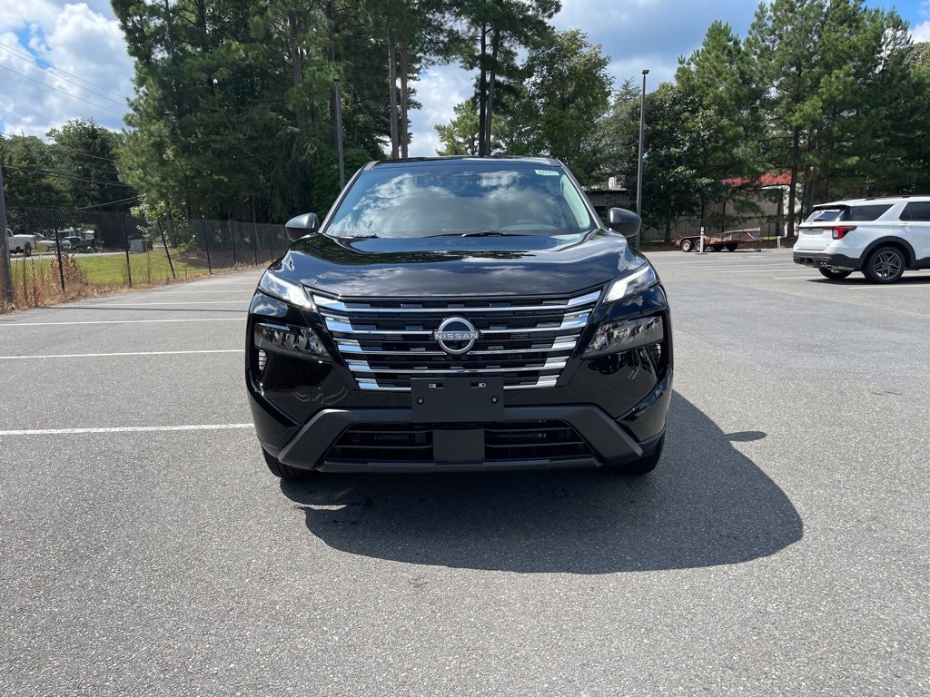 New 2026 Nissan Rogue S image 3