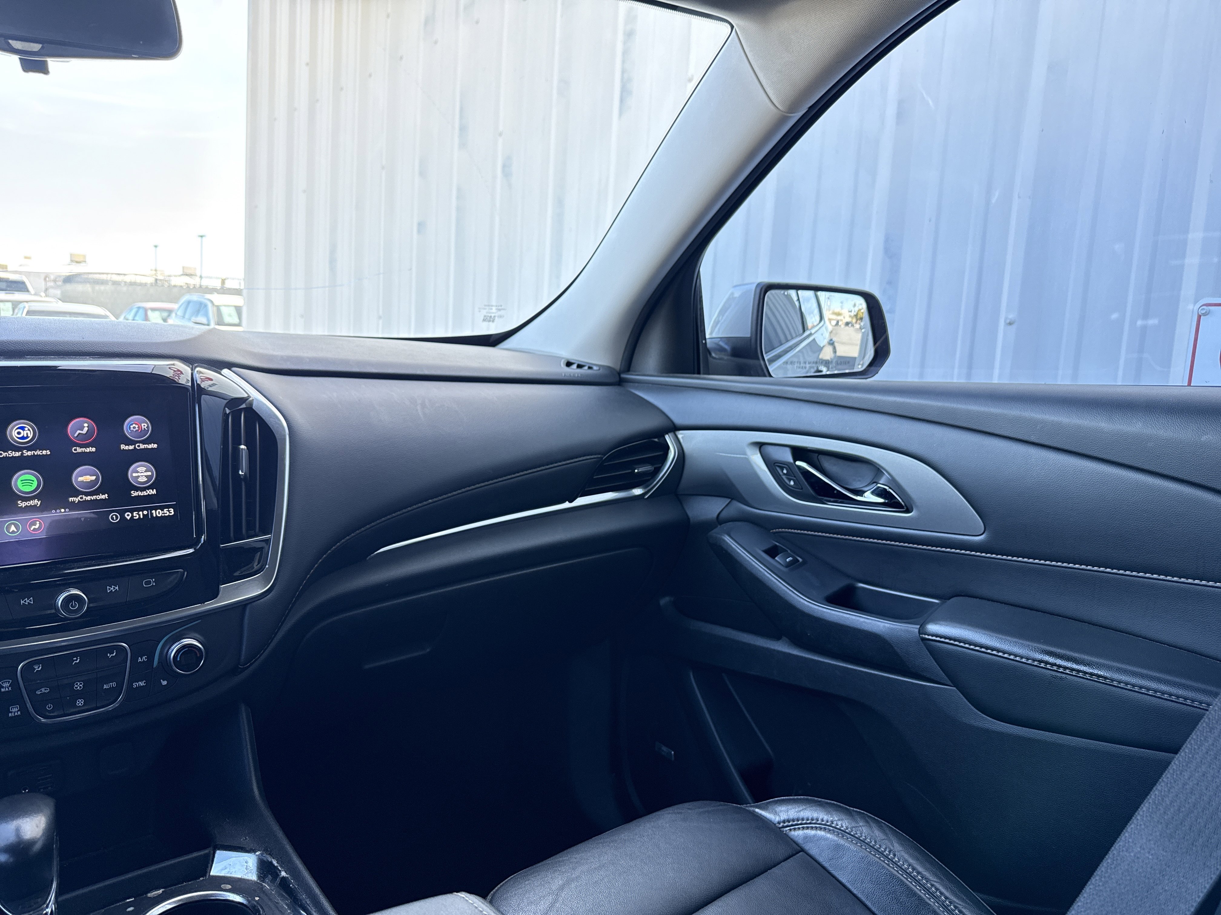 Used 2021 Chevrolet Traverse RS image 19