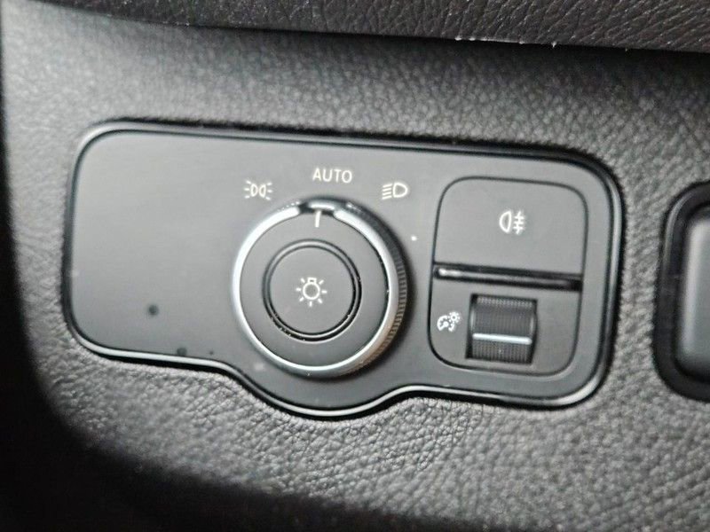 Used 2024 Mercedes-Benz Sprinter 2500 image 16