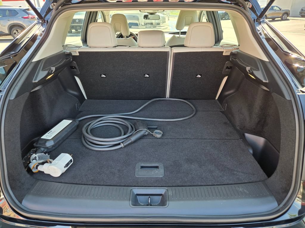 Used 2024 Nissan Ariya AWD image 17
