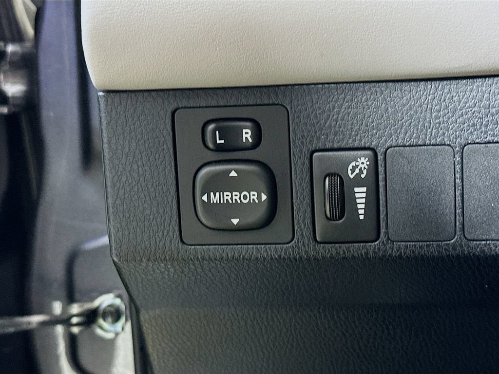 Used 2016 Toyota RAV4 XLE FWD image 12