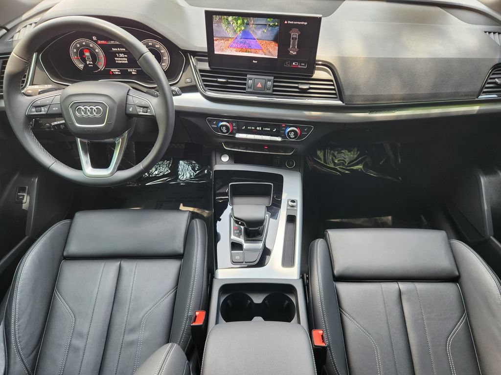 Certified 2024 Audi Q5 2.0T Premium w/ Summer of Audi Package AWD/4WD image 32