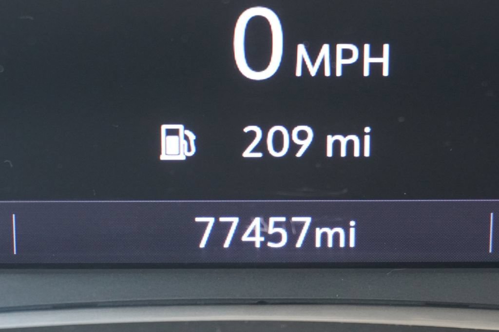 Used 2019 GMC Terrain SLT w/ Preferred Package FWD image 14