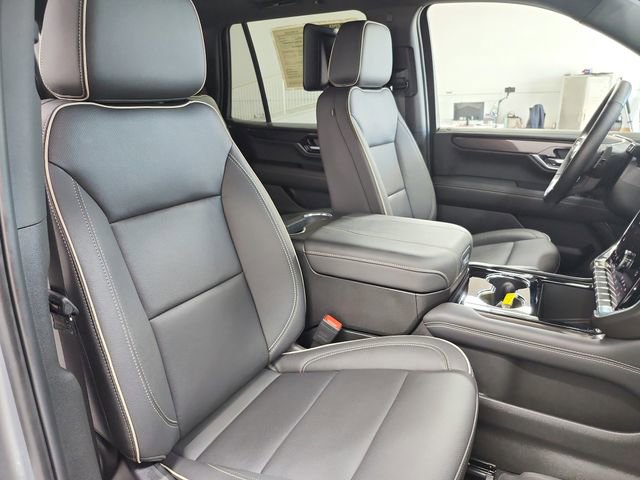 Used 2025 GMC Yukon Elevation w/ Elevation Premium Package AWD/4WD image 42
