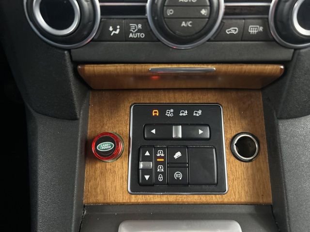Used 2016 Land Rover LR4 AWD/4WD image 17