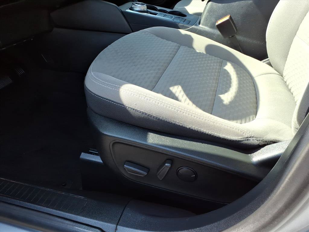 Used 2022 Ford Escape SE w/ SE Sport Appearance Package AWD/4WD image 15