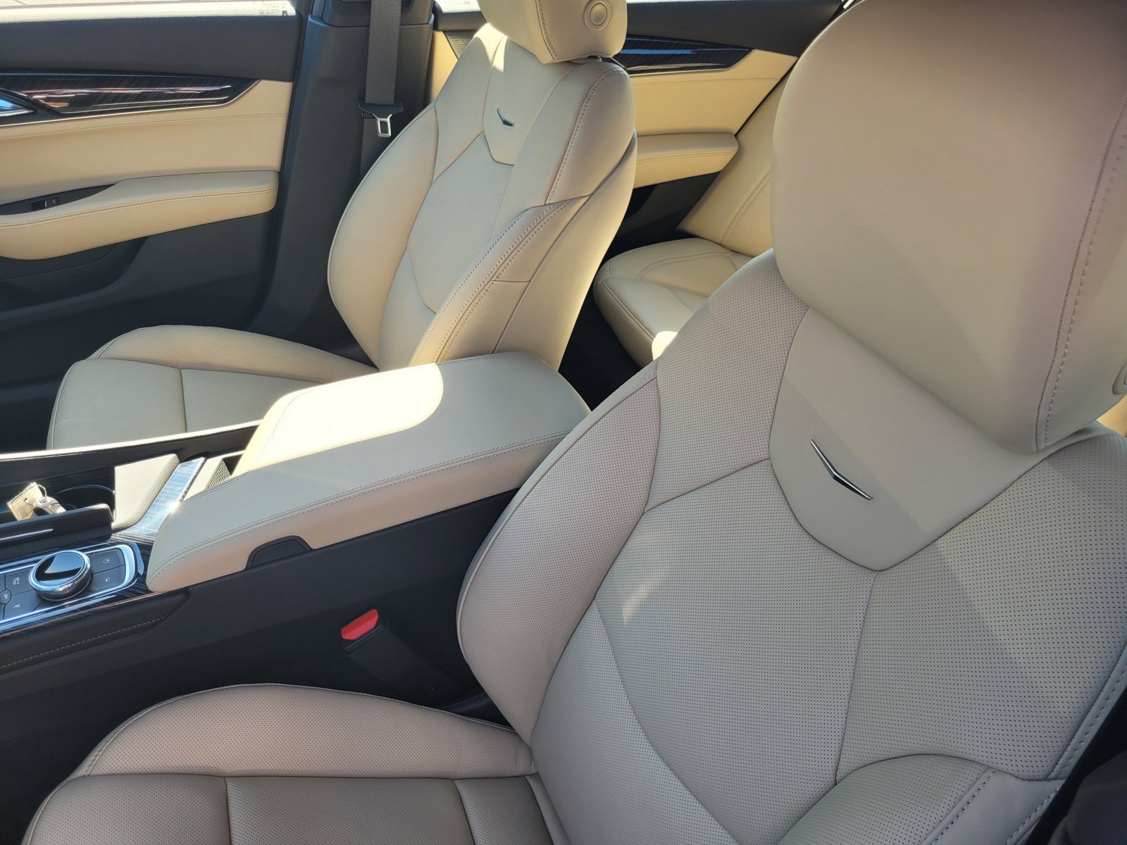 New 2026 Cadillac CT5 Premium Luxury w/ Technology Package AWD/4WD image 8