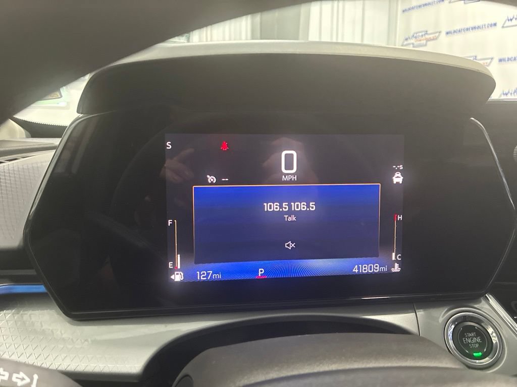 Used 2025 Chevrolet Trax LT FWD image 19