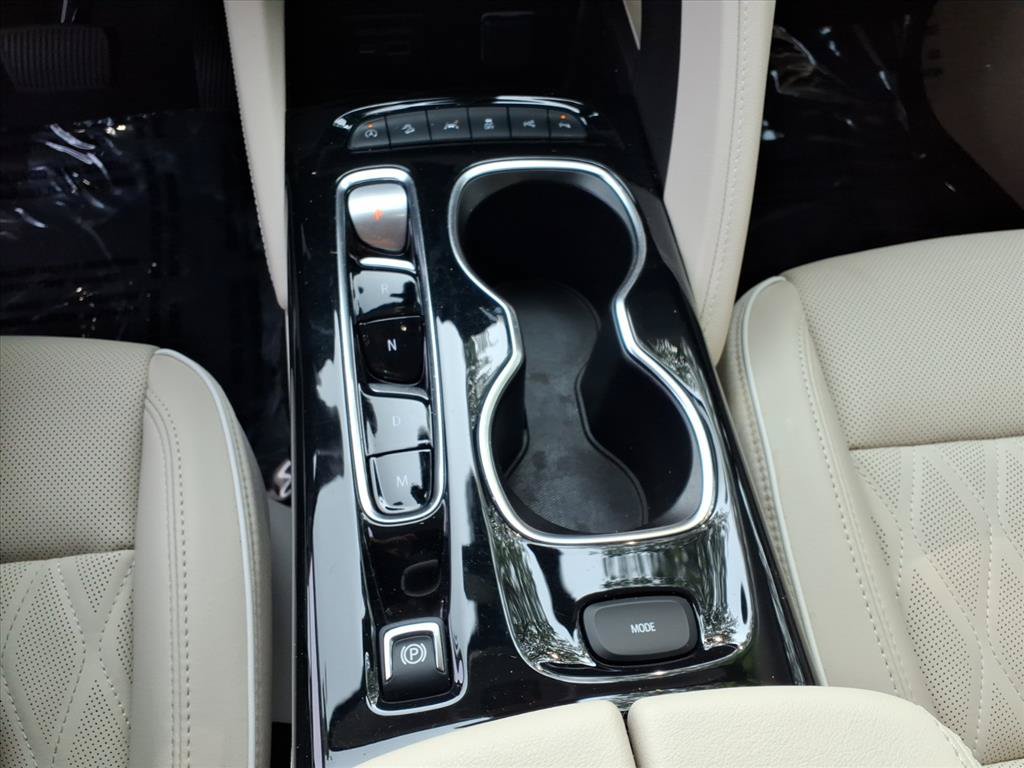 Used 2023 Buick Envision Avenir AWD/4WD image 13