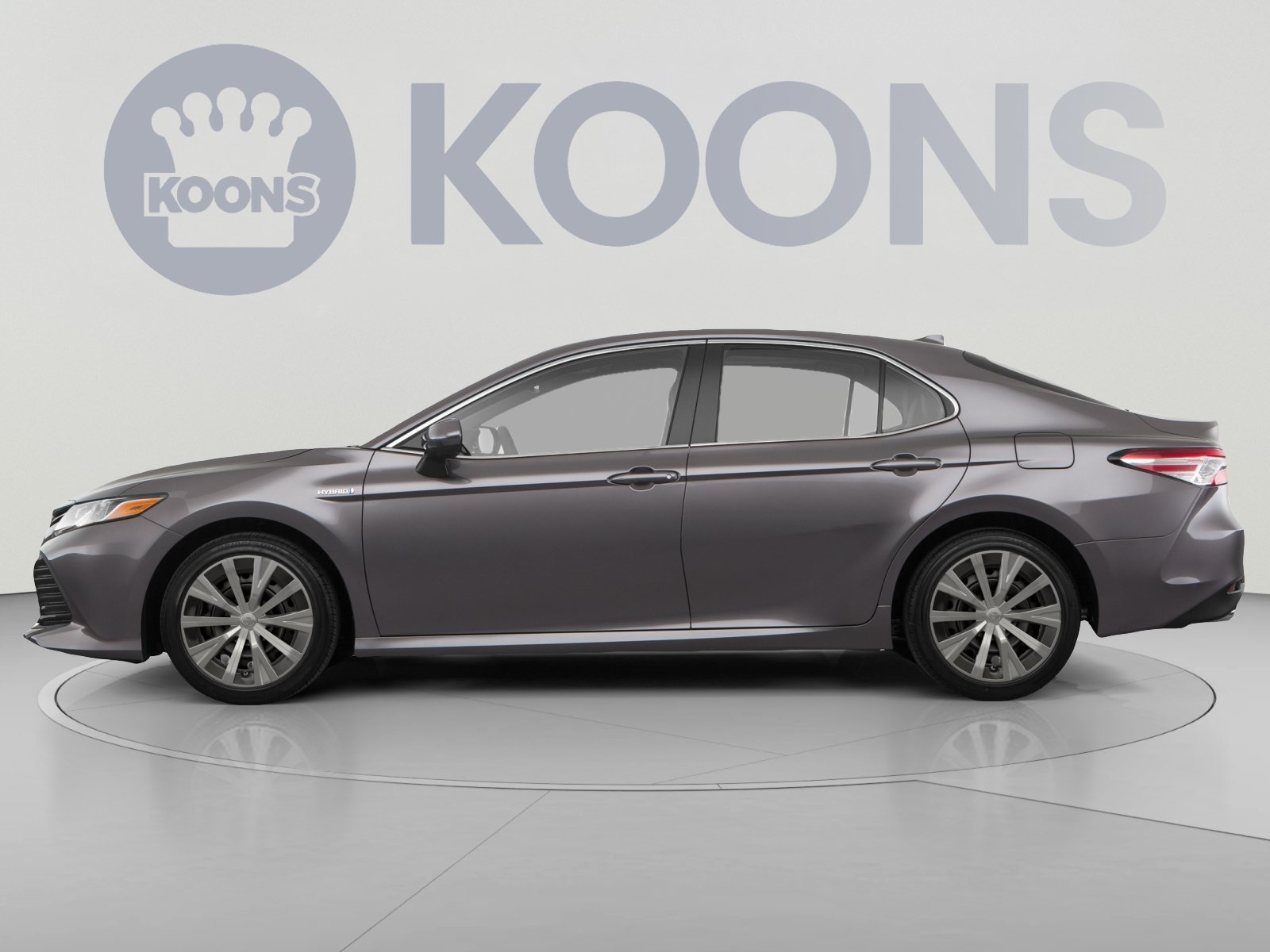 Used 2020 Toyota Camry LE FWD image 2