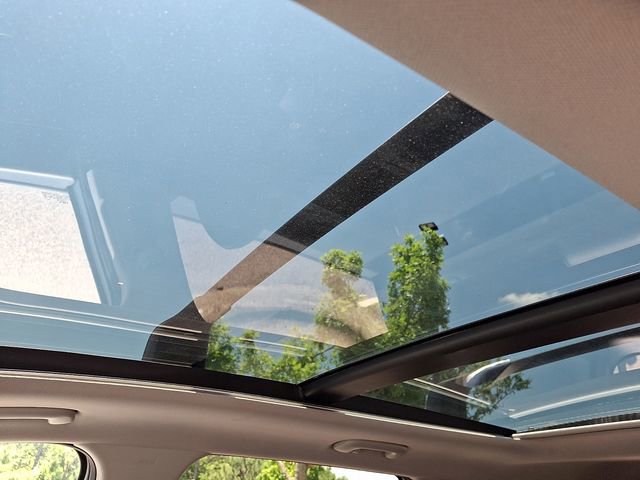 Certified 2024 Kia Sorento S w/ Panoramic Sunroof Package FWD image 16