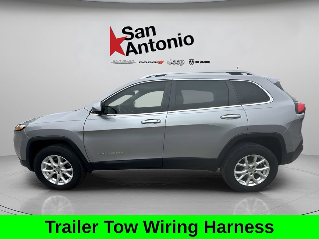 Used 2016 Jeep Cherokee Latitude w/ Trailer Tow Group AWD/4WD image 5