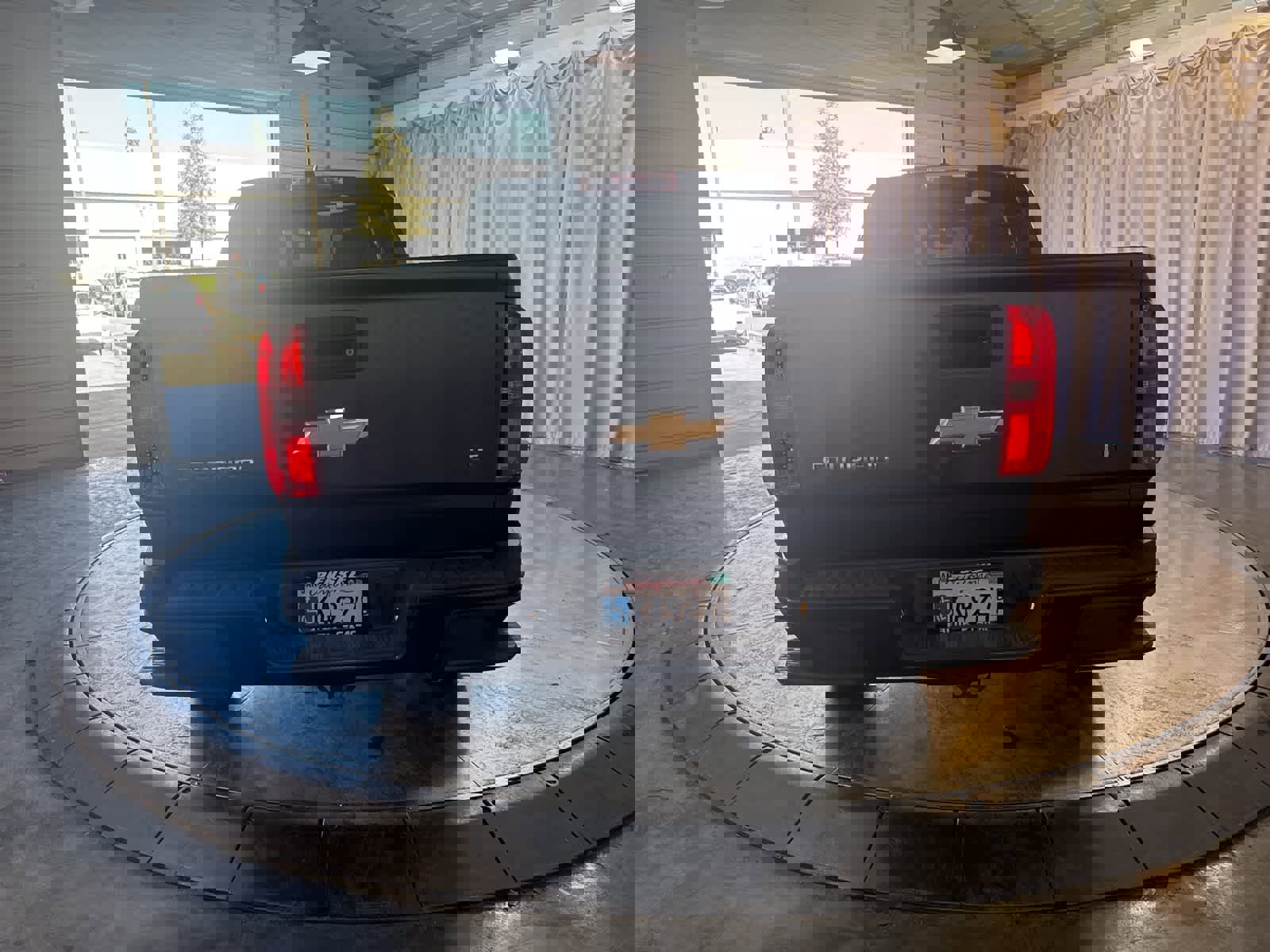 Used 2016 Chevrolet Colorado LT w/ LT Convenience Package image 6