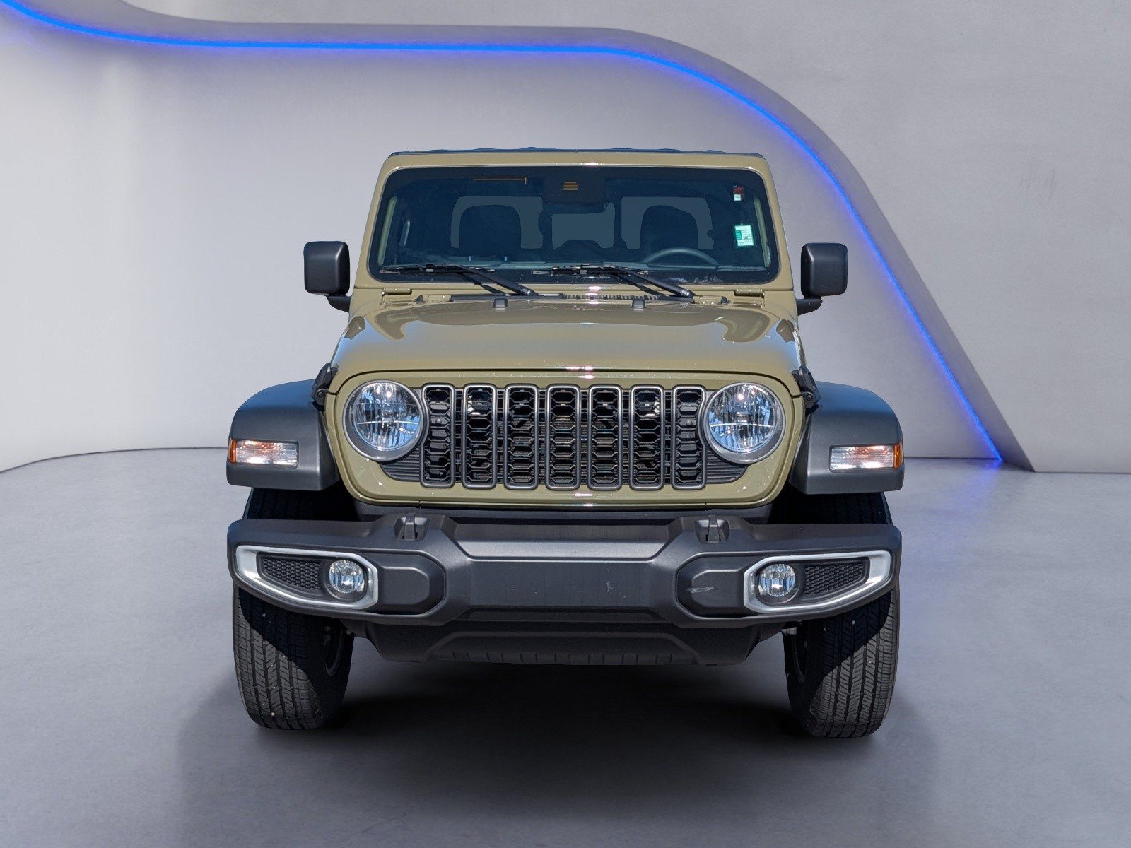 Used 2025 Jeep Gladiator Sport AWD/4WD image 3