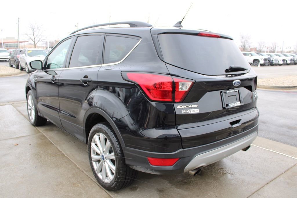 Used 2019 Ford Escape SEL image 5