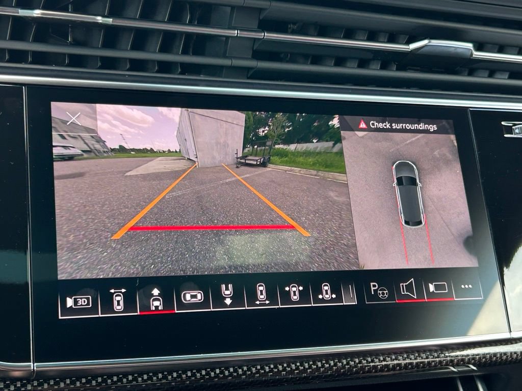 Used 2023 Audi SQ8 Prestige AWD/4WD image 34