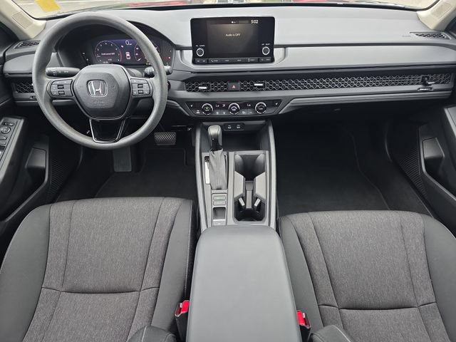 Used 2025 Honda Accord SE image 13