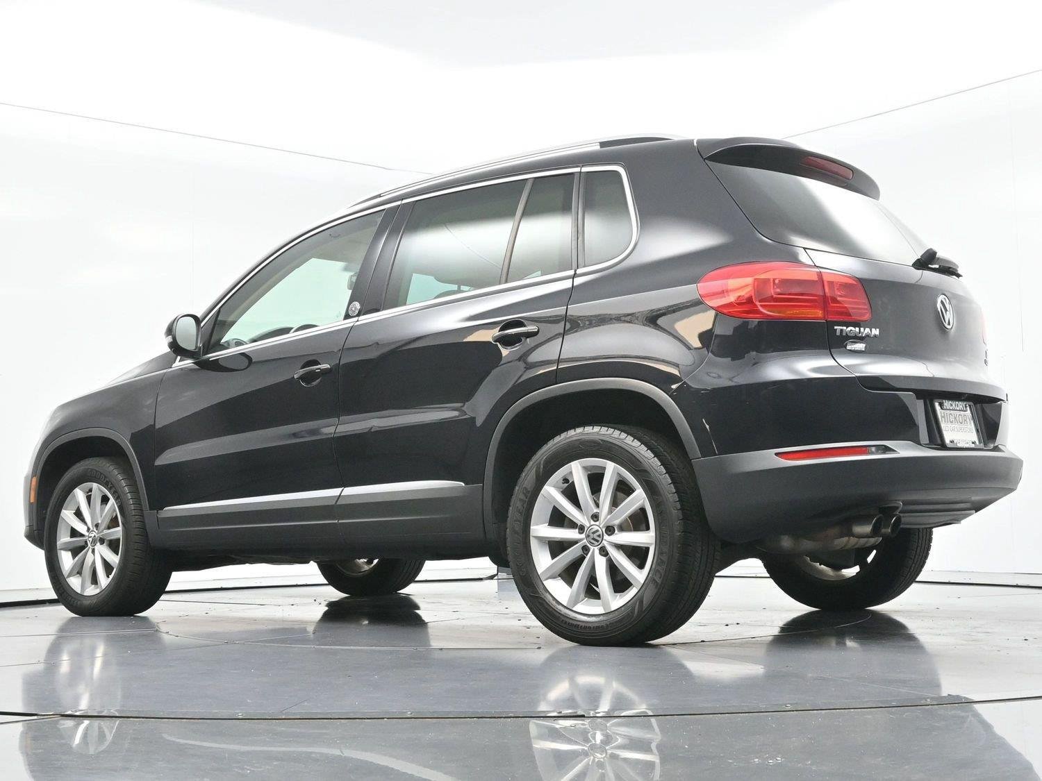 Used 2017 Volkswagen Tiguan Wolfsburg Edition AWD/4WD image 50