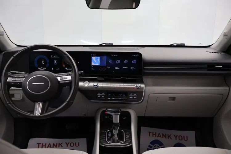 Used 2025 Hyundai Kona SEL FWD image 19