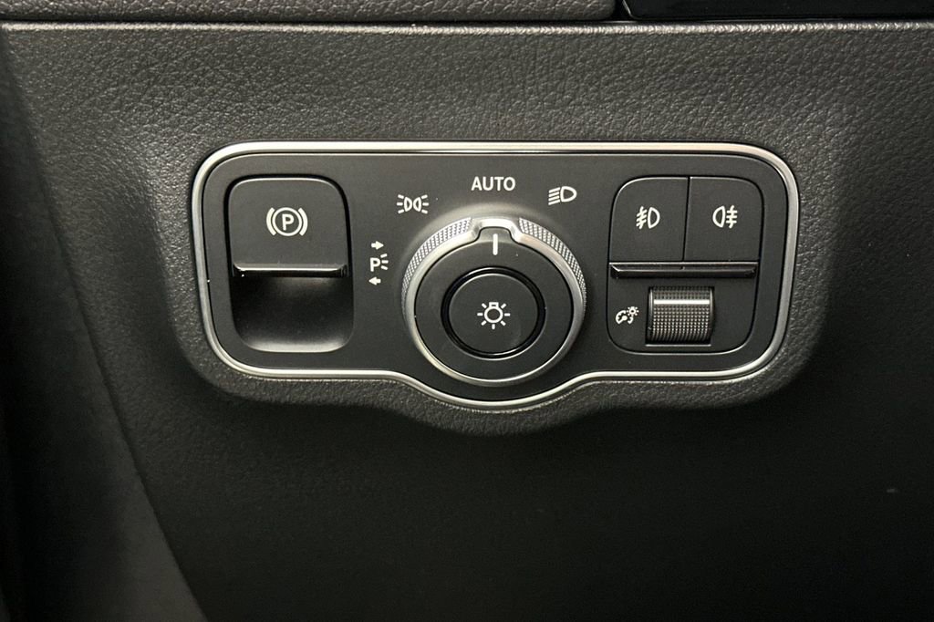 Certified 2026 Mercedes-Benz GLA 250 image 31