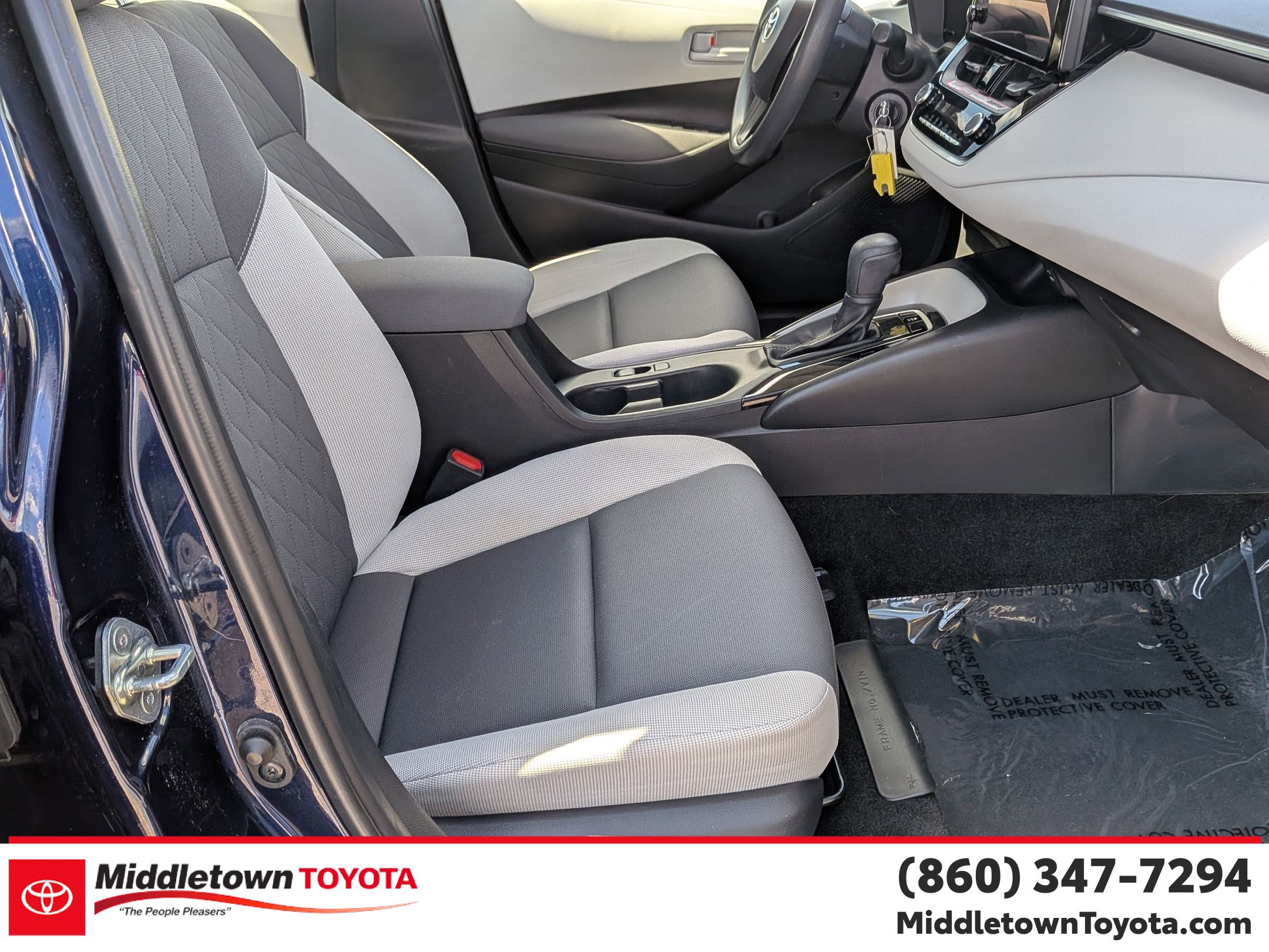 Used 2023 Toyota Corolla LE image 35
