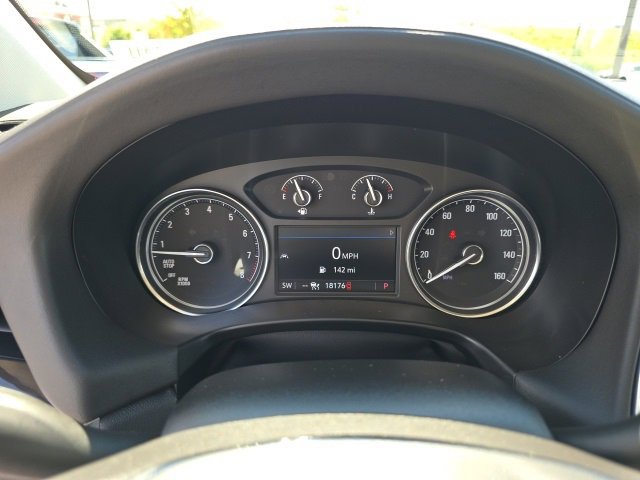 Used 2024 Buick Enclave Essence w/ Technology Package image 23