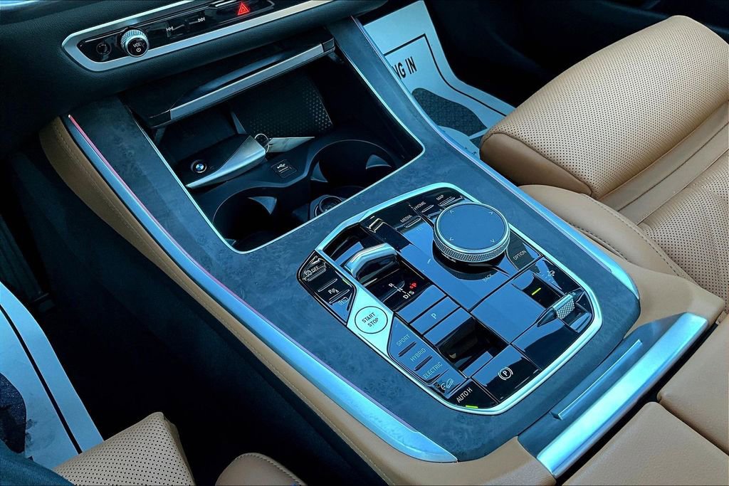 Used 2024 BMW X5 xDrive50e w/ Premium Package image 16