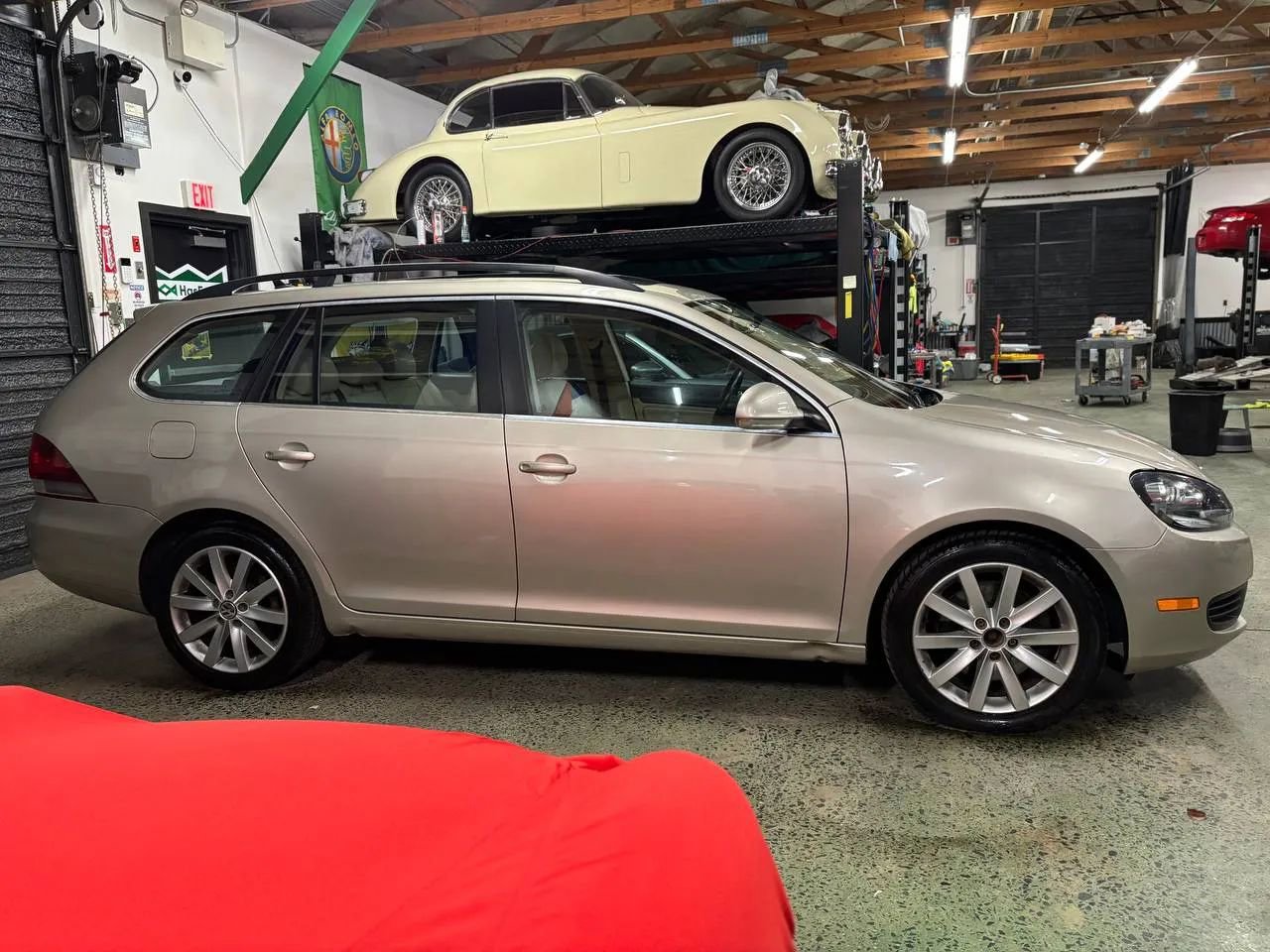 Used 2012 Volkswagen Jetta TDI image 38