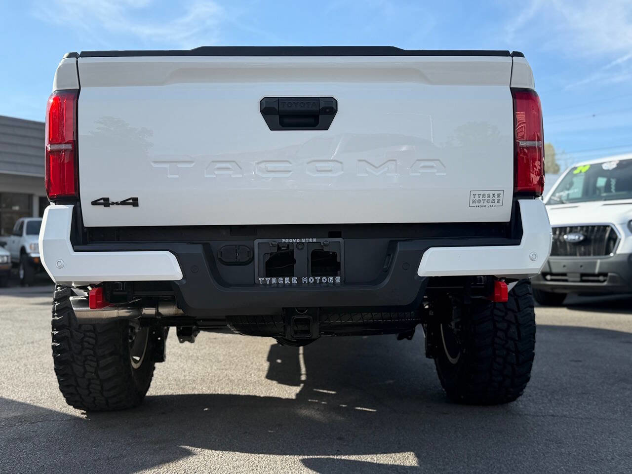 Used 2024 Toyota Tacoma TRD Off-Road w/ TRD Off Road Upgrade Package image 93