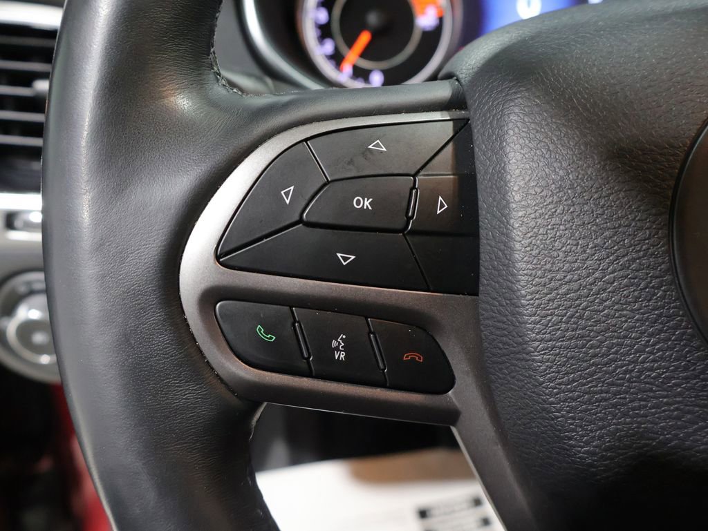 Certified 2019 Jeep Cherokee Limited AWD/4WD image 37