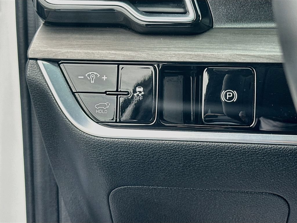 Certified 2024 Kia Sportage X-Pro AWD/4WD image 10
