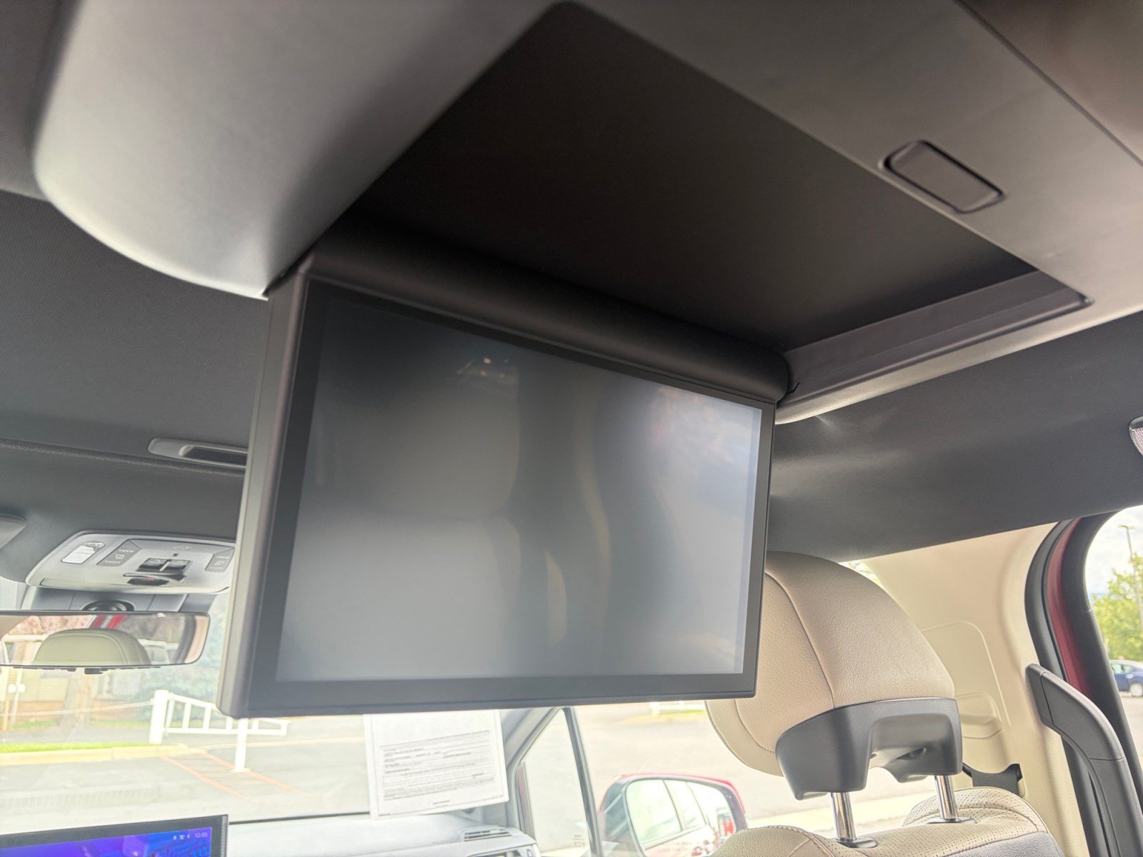 Used 2026 Toyota Sienna Platinum AWD/4WD image 26