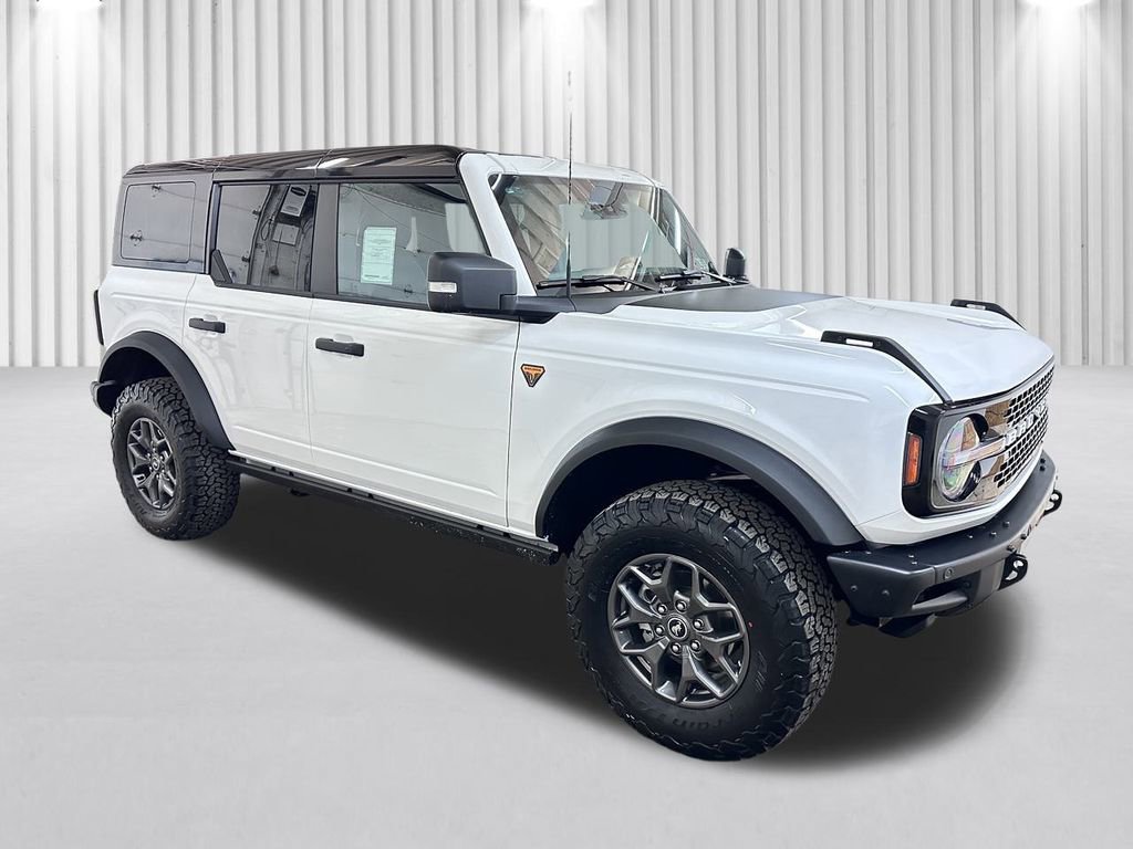 New 2025 Ford Bronco Badlands image 2