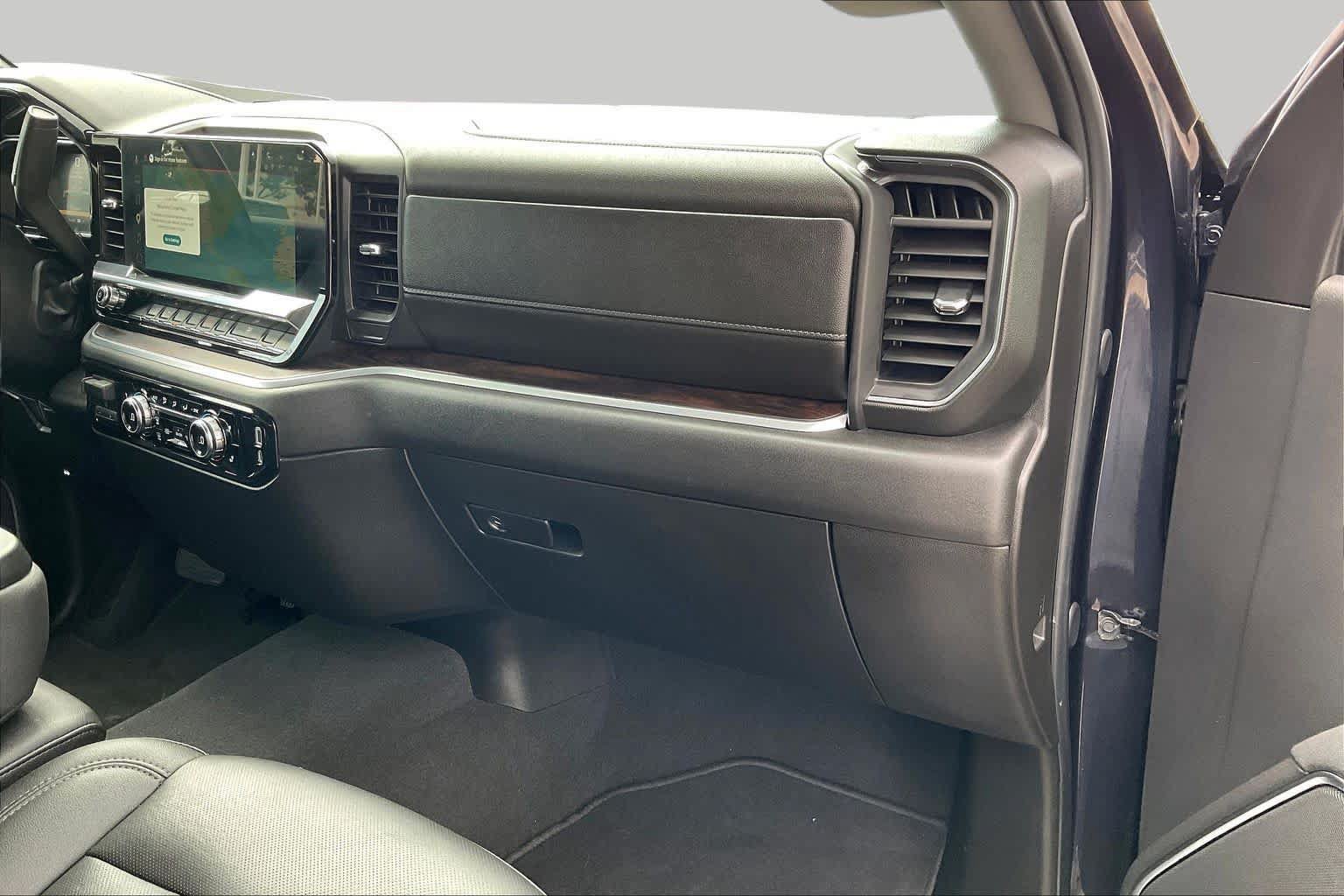 Used 2026 GMC Sierra 1500 SLT RWD image 19