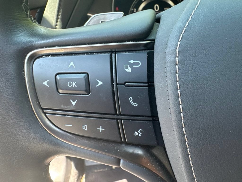 Used 2021 Lexus LS 500 w/ Interior Upgrade Package RWD image 14