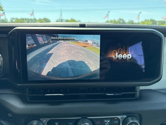 Used 2024 Jeep Wrangler Sport AWD/4WD image 19