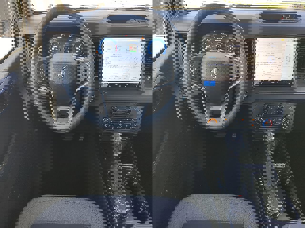 New 2025 Ford Bronco 4-Door image 14
