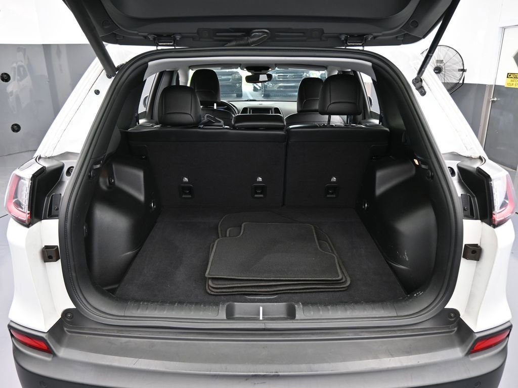 Used 2021 Jeep Cherokee Latitude Lux w/ Comfort/Convenience Group image 36