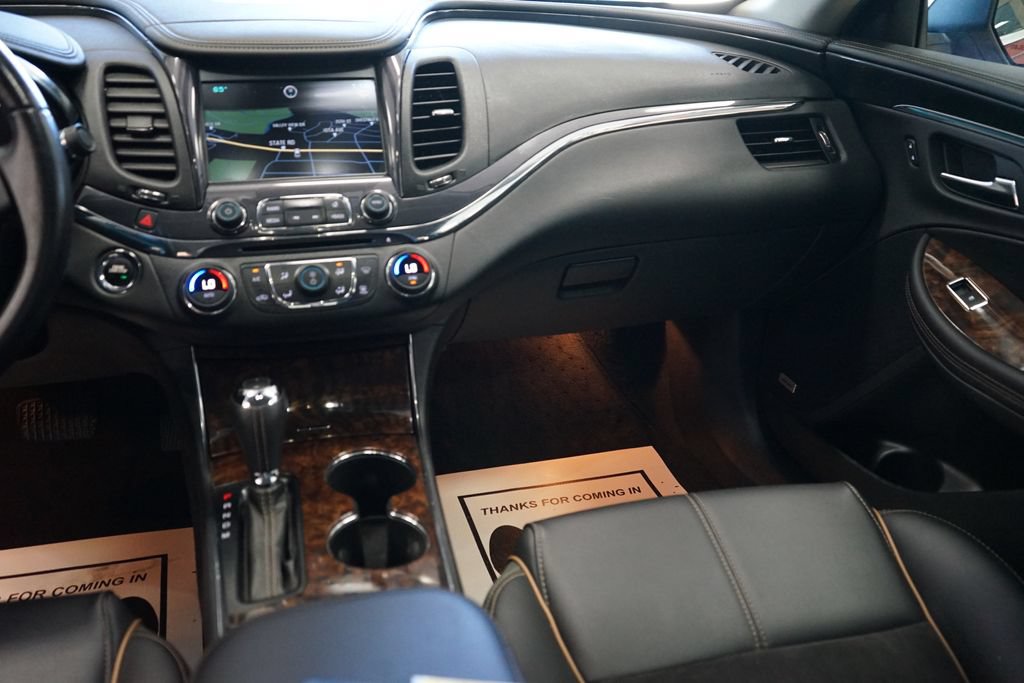 Used 2015 Chevrolet Impala LT FWD image 10
