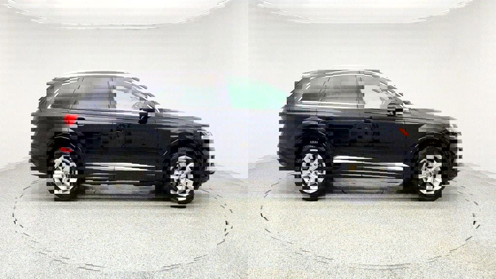 Used 2020 Audi Q7 3.0T Premium w/ Convenience Package image 4